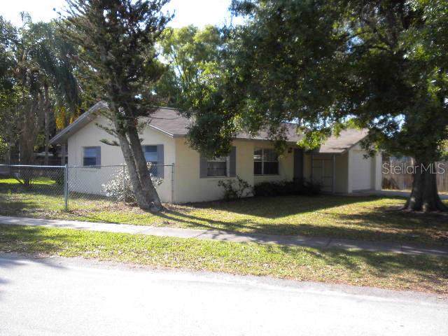 7303 Thomas Jefferson Cir E - Photo 1