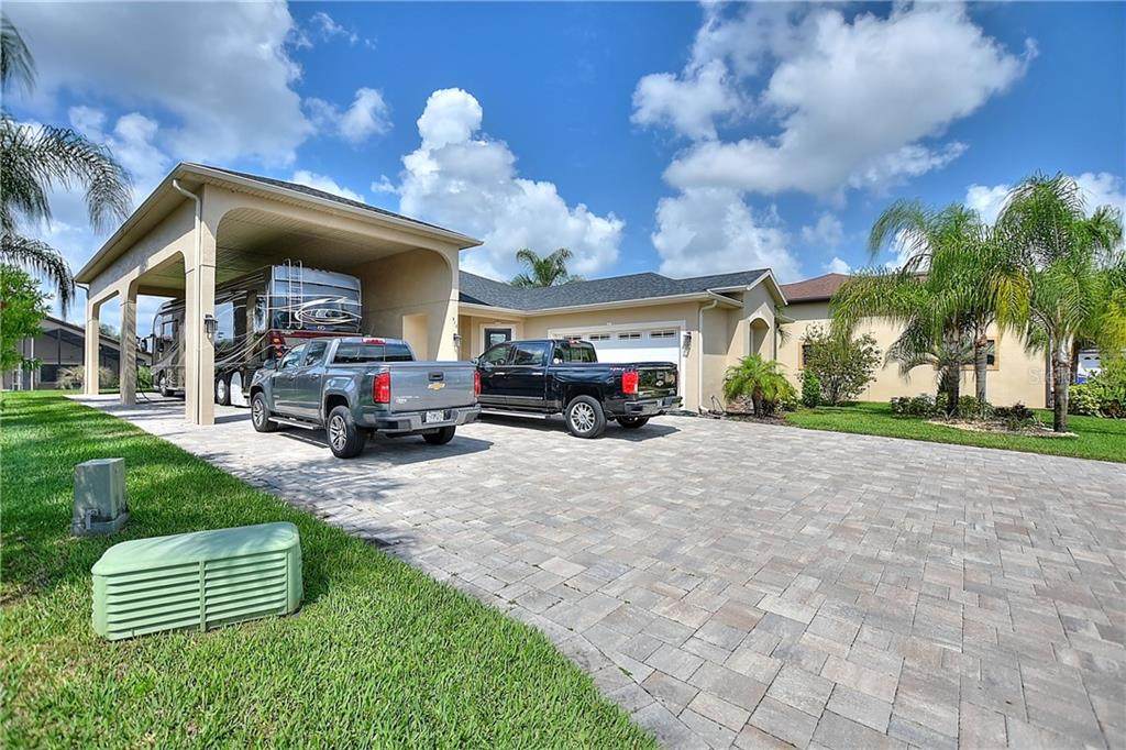 516 Homecoming Way - Photo 1
