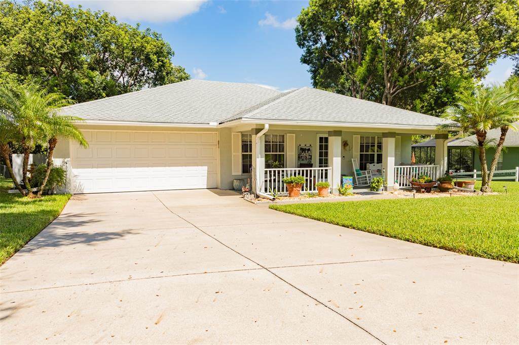 194 Lake Mariam Drive - Photo 1