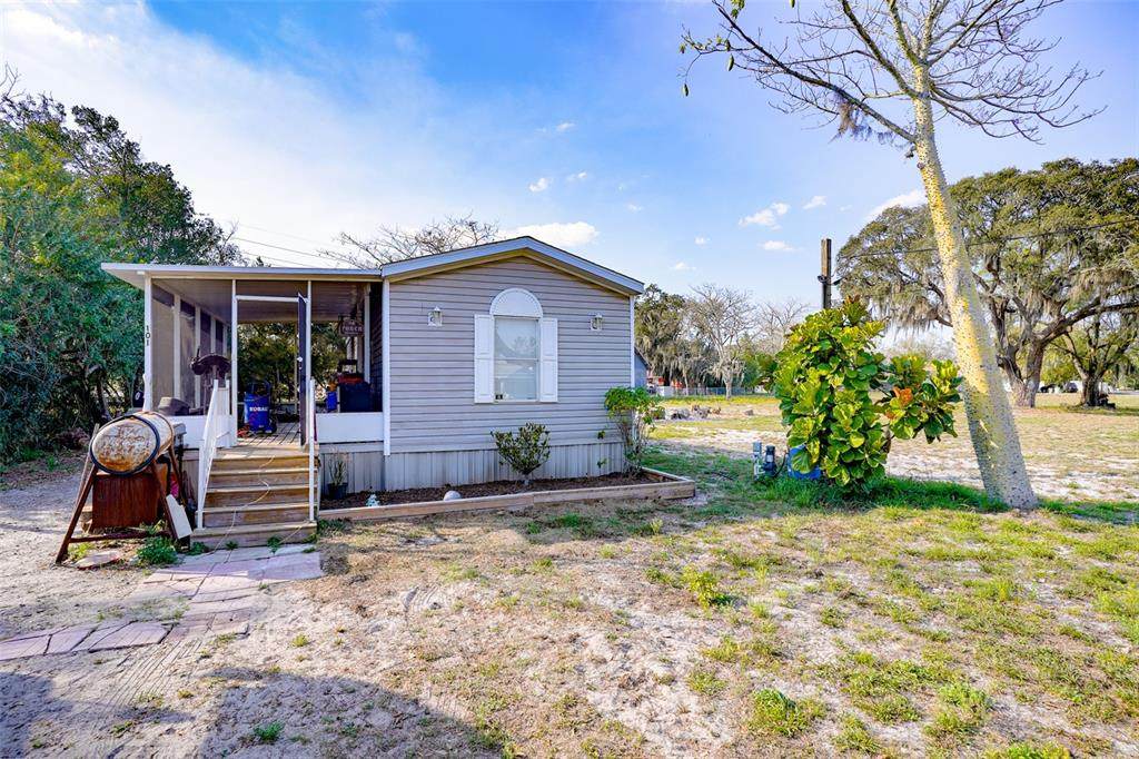 101 Pine Island Drive - Photo 1