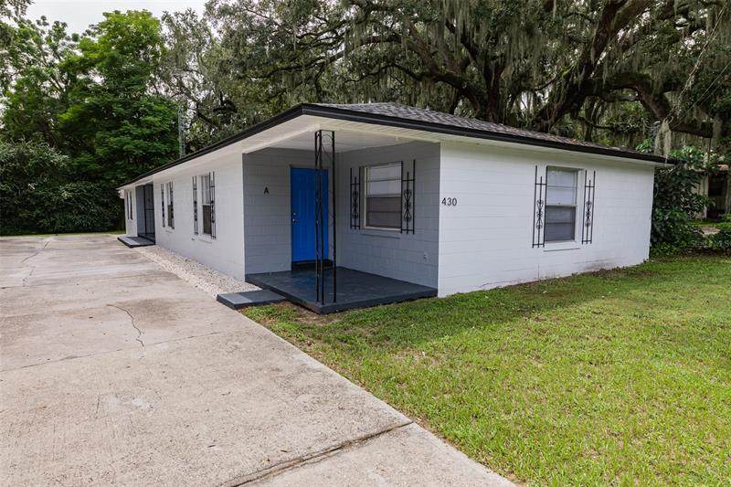 430 Avenue B - Photo 1