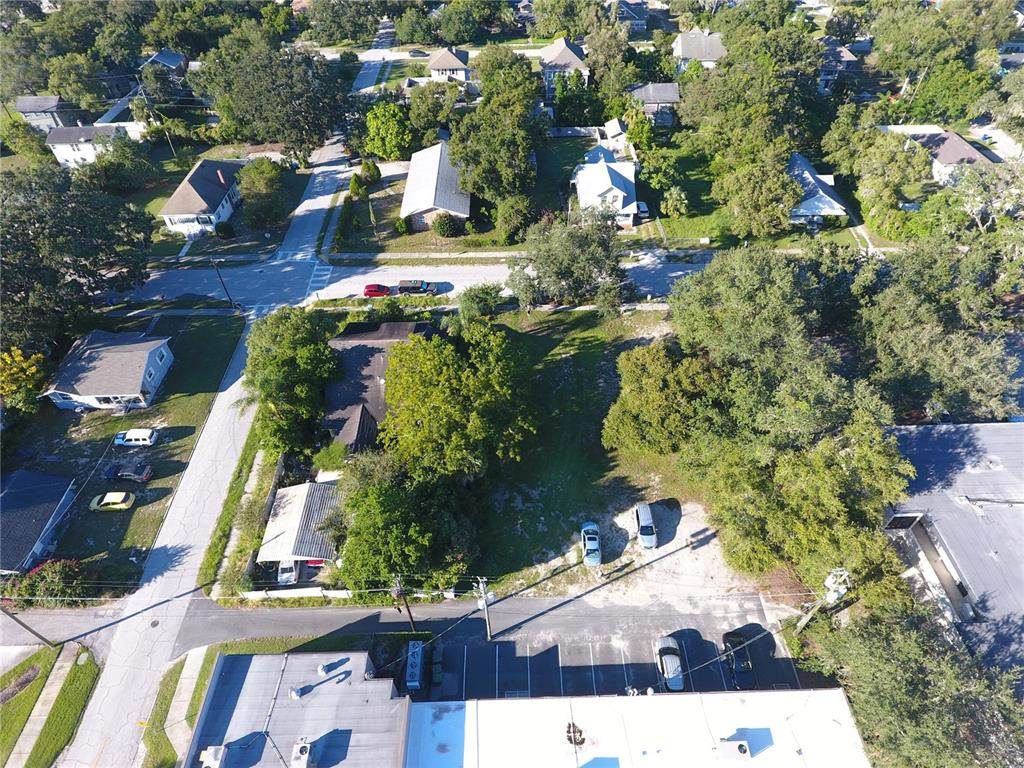Avenue A - Photo 1