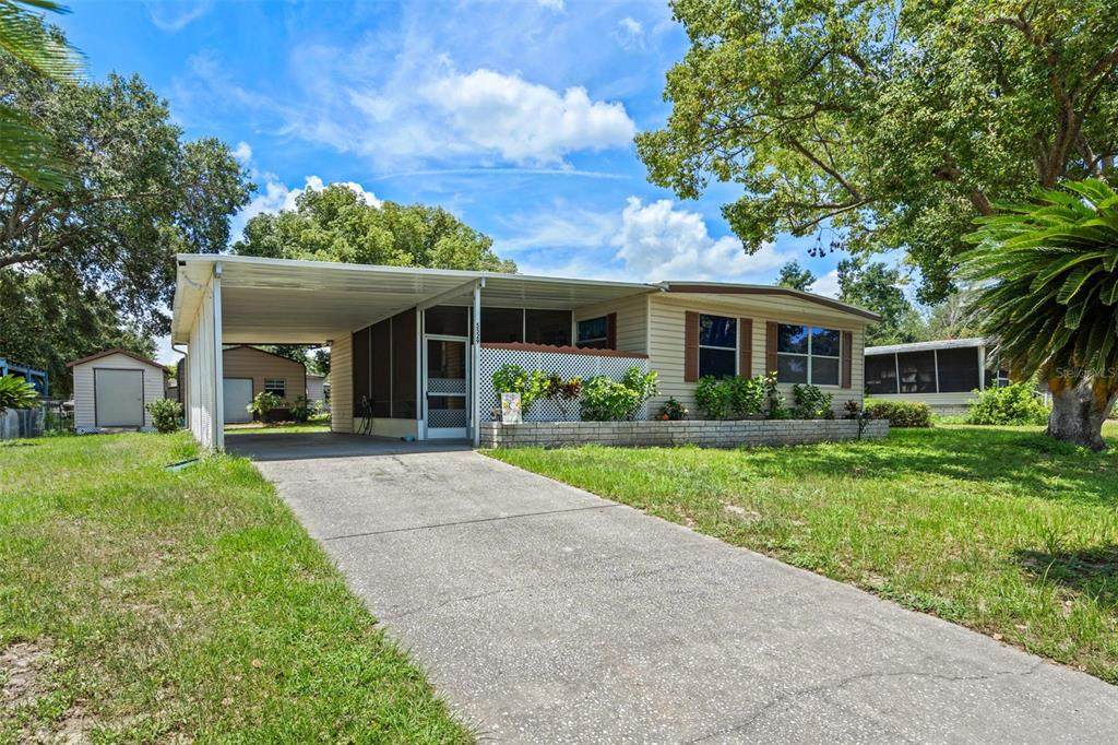 5529 Golden Gate Boulevard - Photo 1
