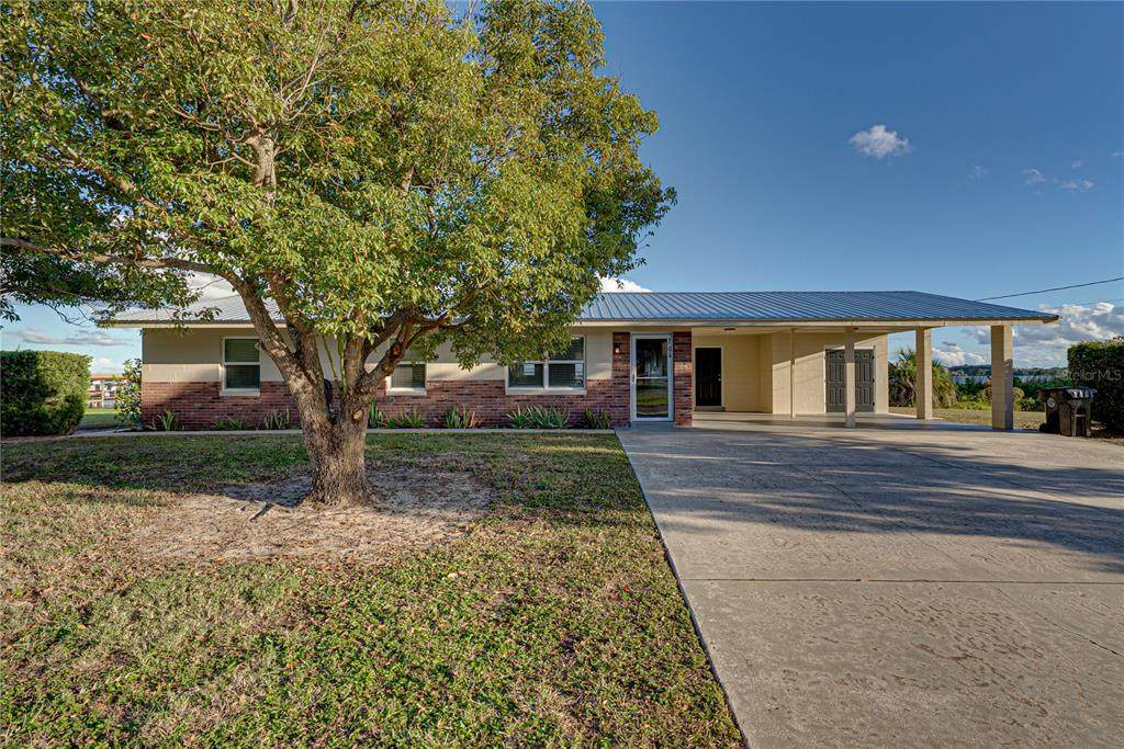 104 Lake Reedy Boulevard - Photo 1