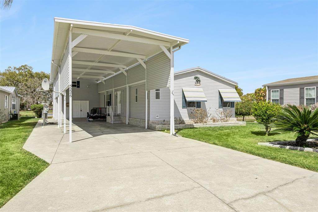 5226 Island View Circle - Photo 1