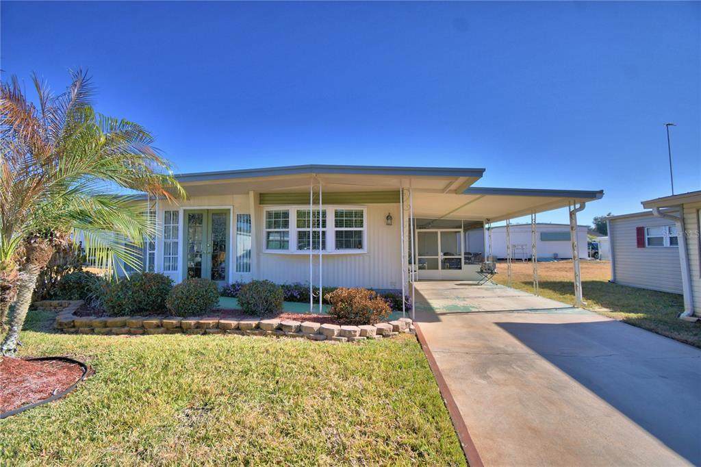 112 Paradise Lane - Photo 1