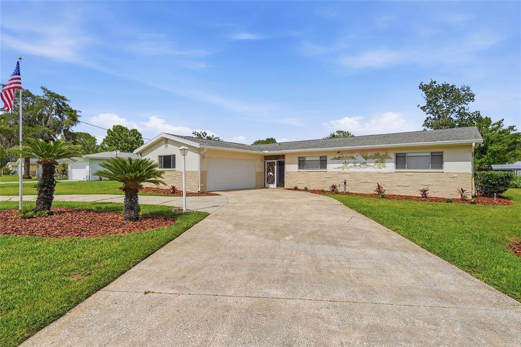 1401 Paradise Avenue - Photo 1