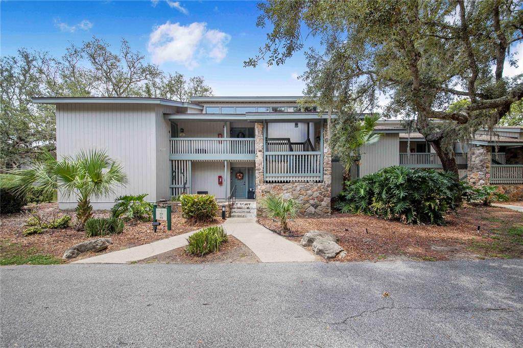 816 Pinewood Court - Photo 1