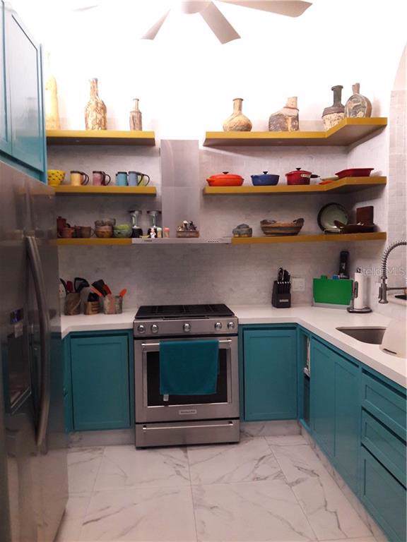 102 Calle Del Sol - Photo 1