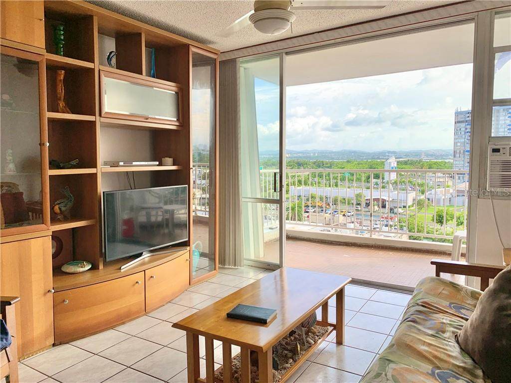 5349 Av. Isla Verde - Photo 1