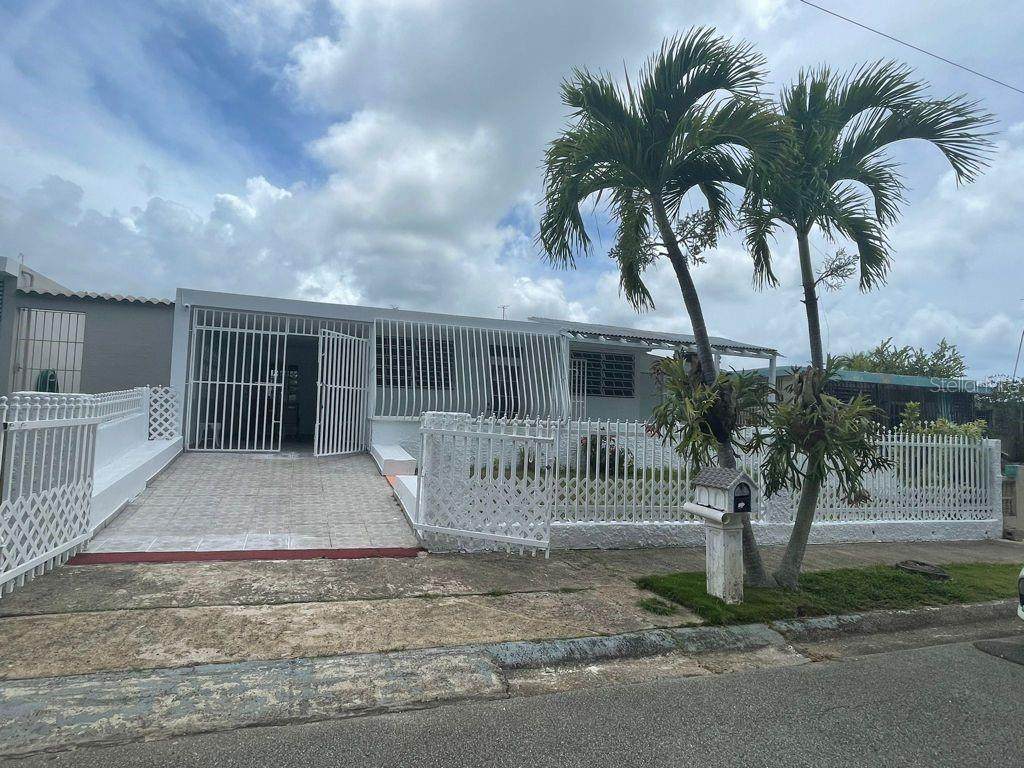 Monte Brisas 3, 3P-1 107 Street - Photo 1