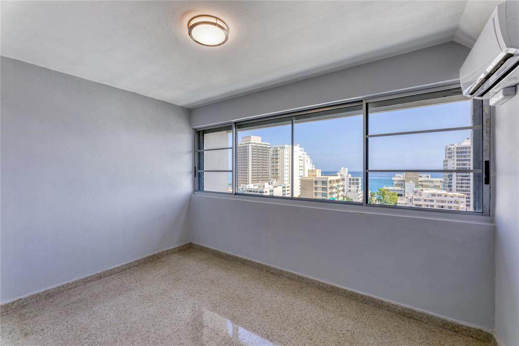 1351 Magdalena Avenue - Photo 1