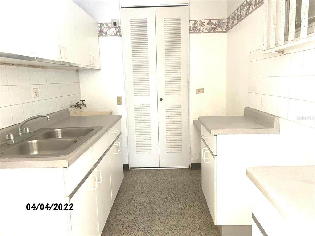 701 Los Almendros Plaza, Eider Street - Photo 1