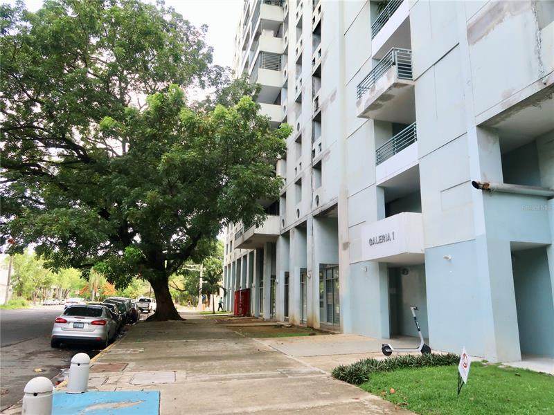 GALERIA 1 Hostos Avenue - Photo 1