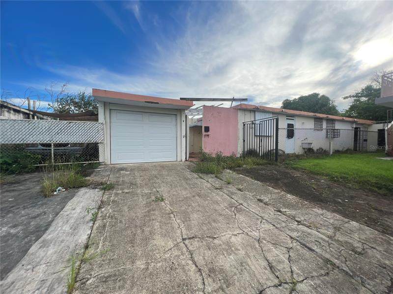8 4 SABANA GARDENS - Photo 1