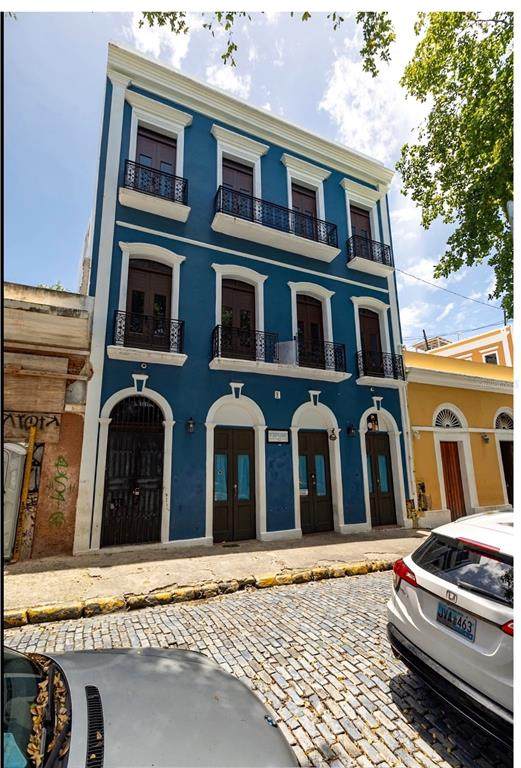 9 Del Mercado - Photo 1