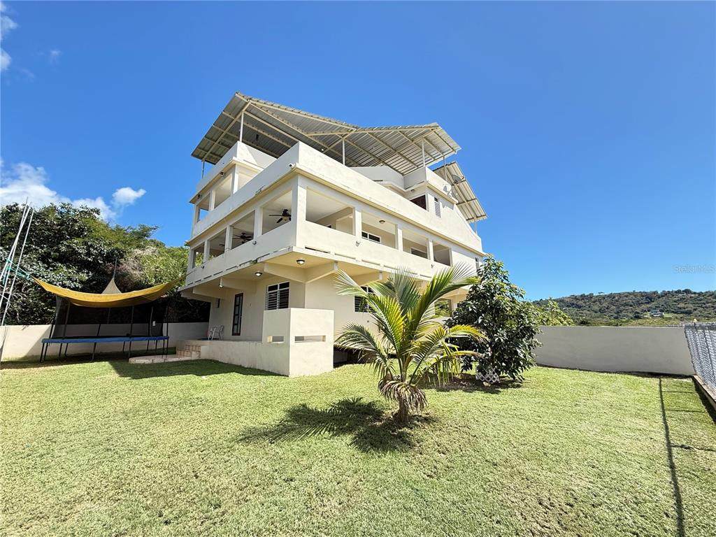 Villa Borinquen Barrio Santa Maria - Photo 1
