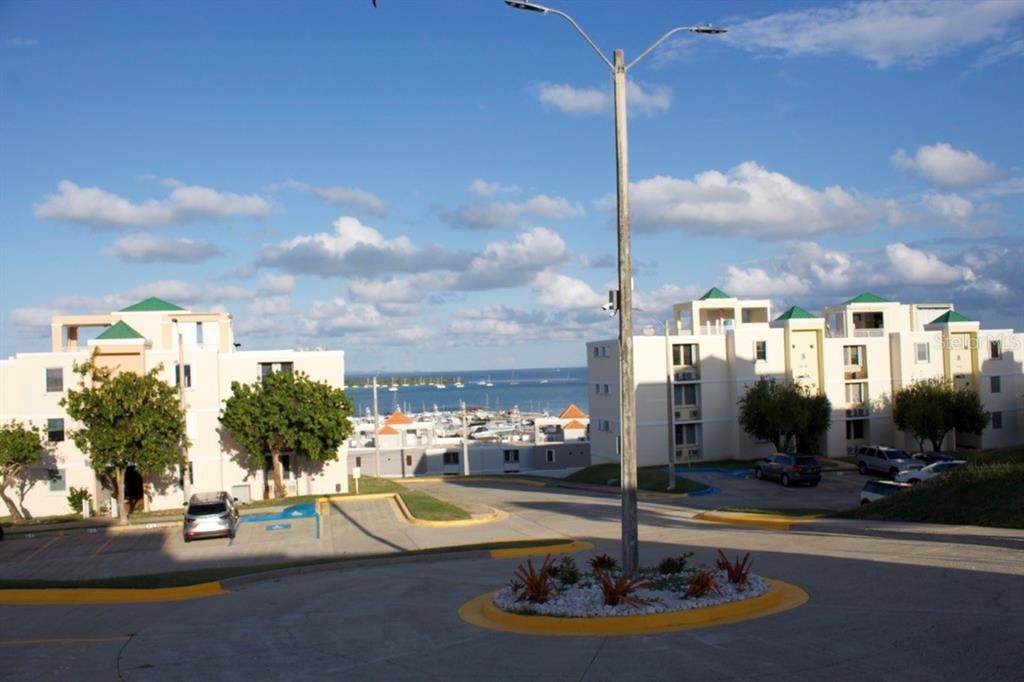 Codominium Vista Real - Photo 1