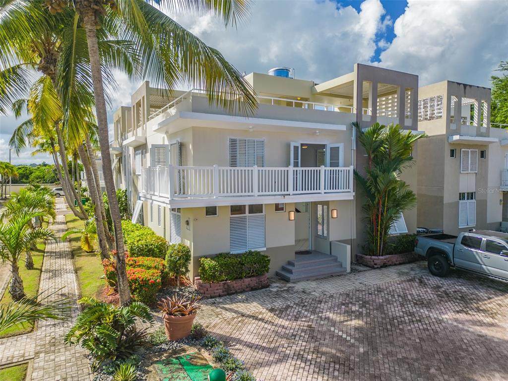 The Clusters White Sands Lane - Photo 1