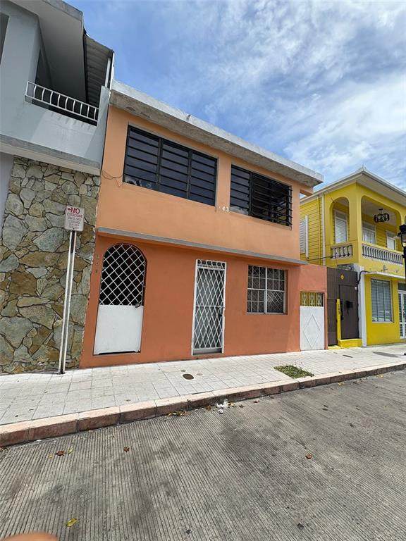 143 Victoria - Photo 1