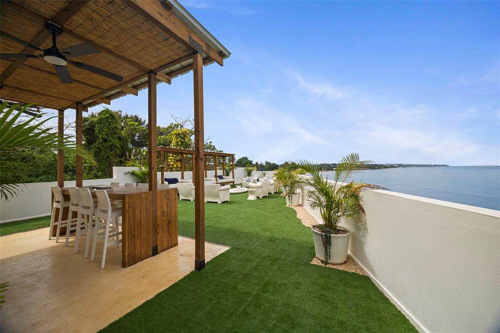 202 Carr 441 (Penthouse) - Photo 1