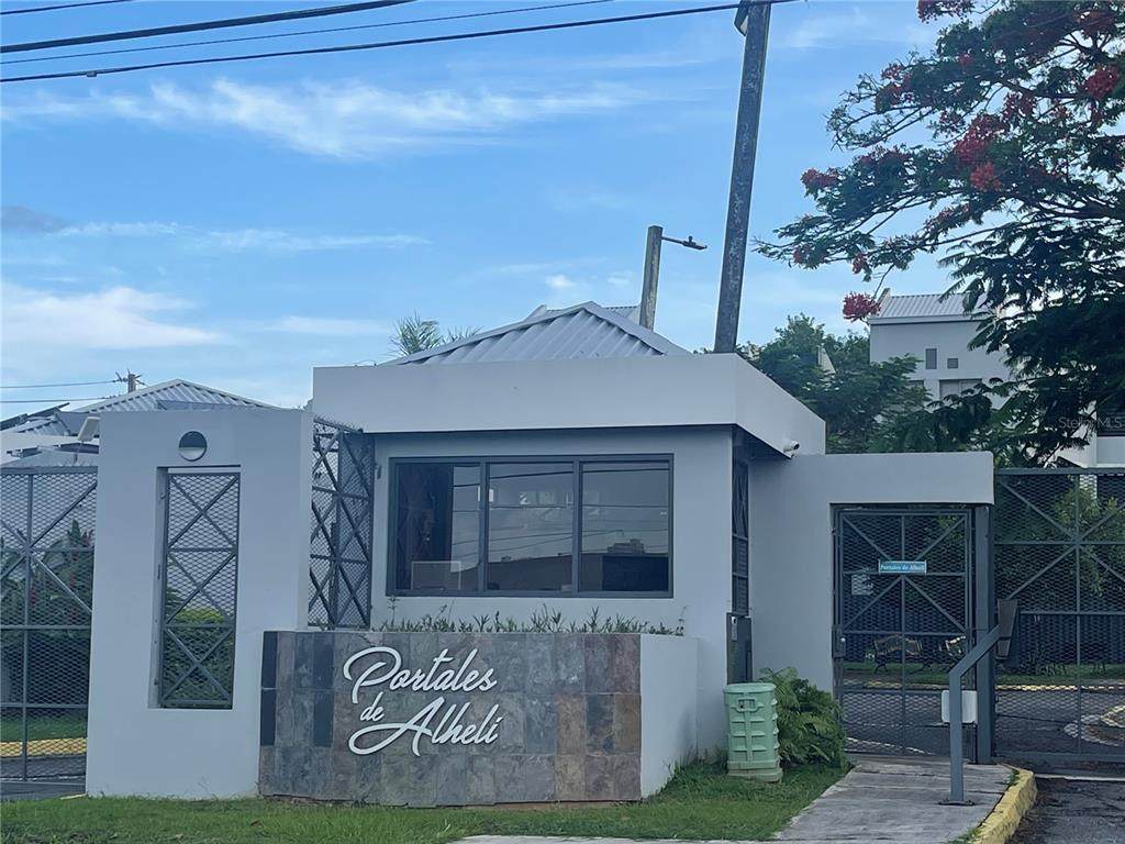 Apt 504 Cond. Portales De Alheli - Photo 1