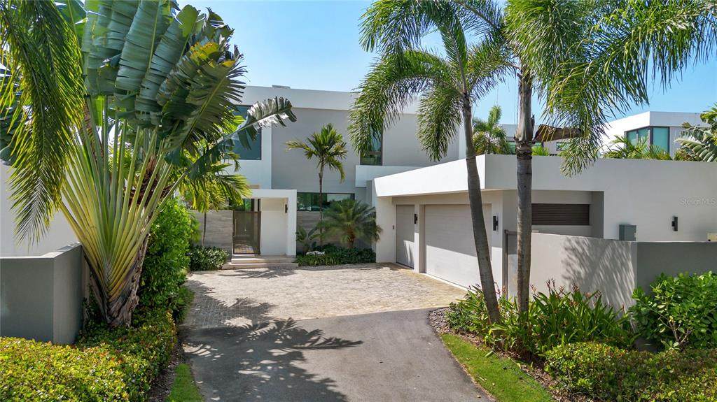 3 The Enclave - Photo 1