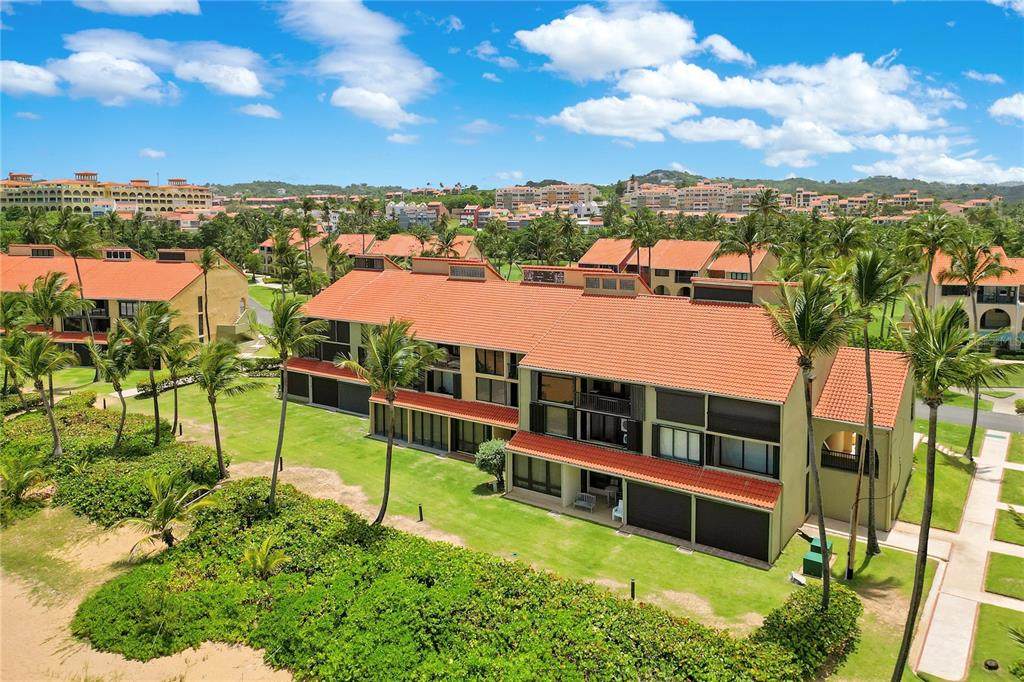 140 Beach Village Dr - Photo 1