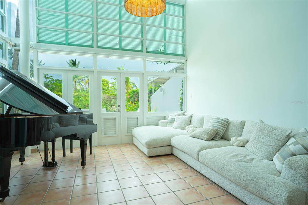 https://bt-photos.global.ssl.fastly.net/mfr/orig_boomver_1_PR9124224-2.jpg