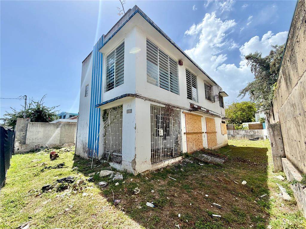 2052 Espa&ntilde;a St. - Photo 1