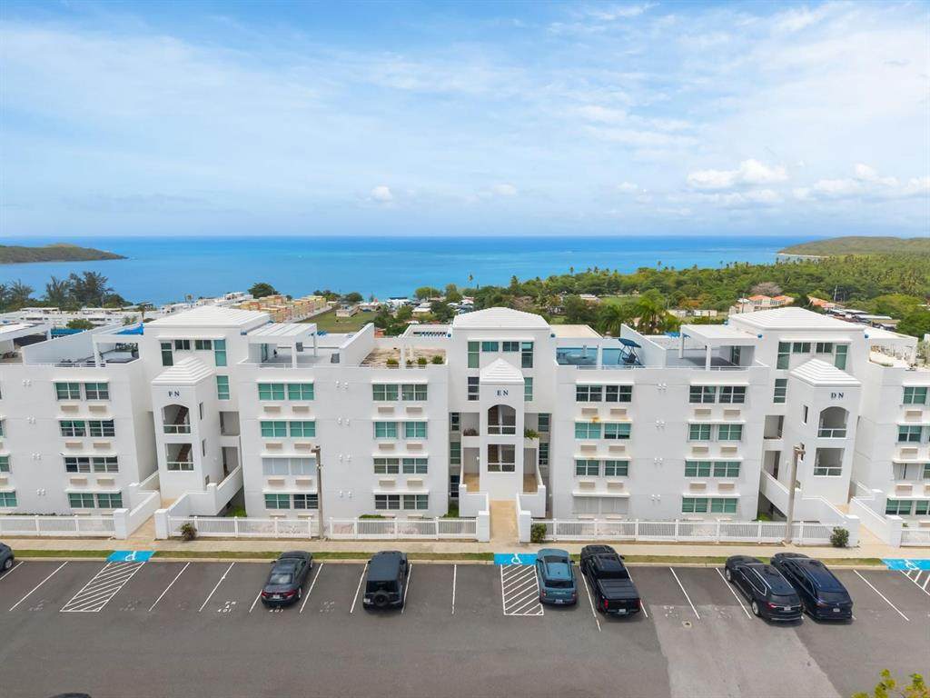 200 carr 9987 The Ocean Club - Photo 1
