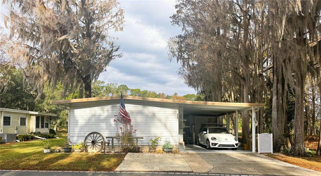 107 Royal Palm Drive - Photo 1