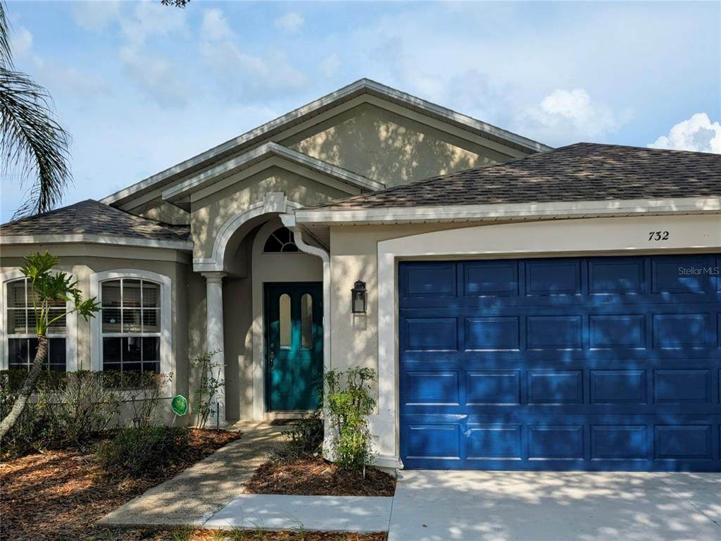 732 Henley Circle - Photo 1