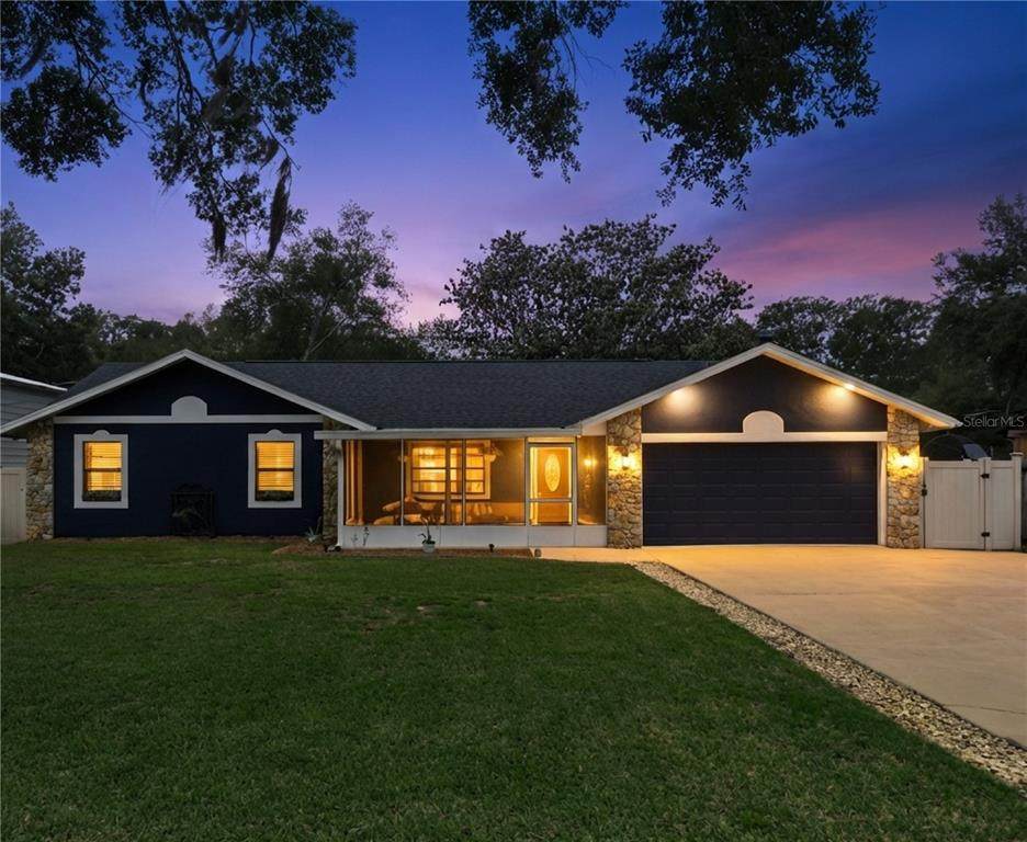 27627 Lois Drive - Photo 1