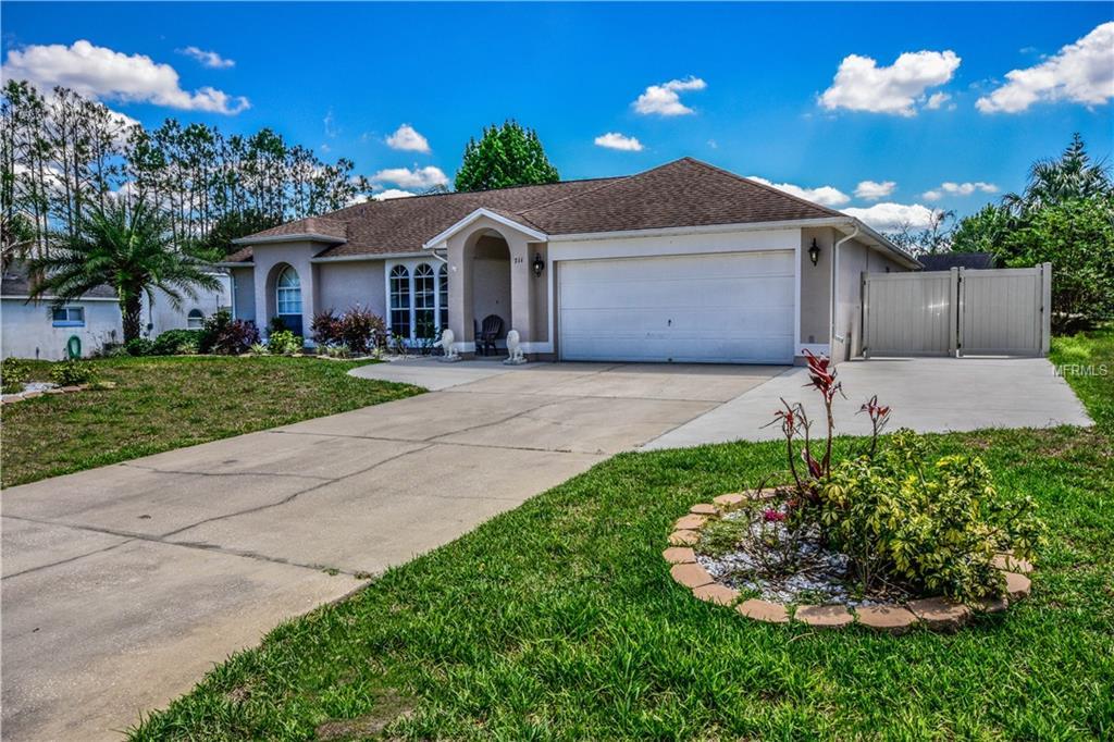 711 Oakpark Loop - Photo 1