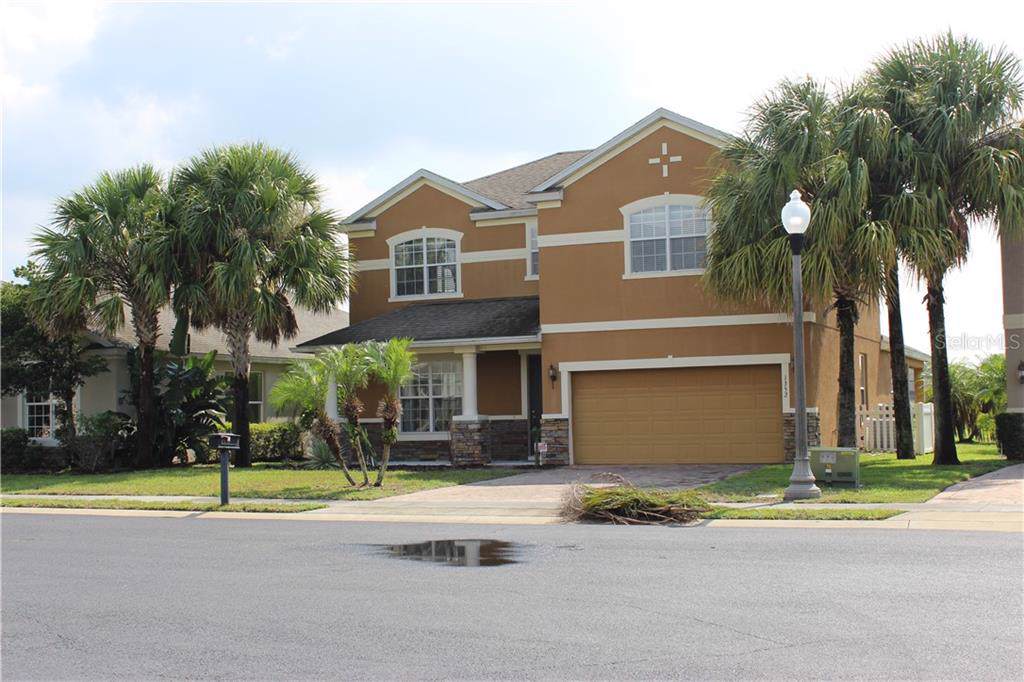 1352 Oakcrest Court - Photo 1