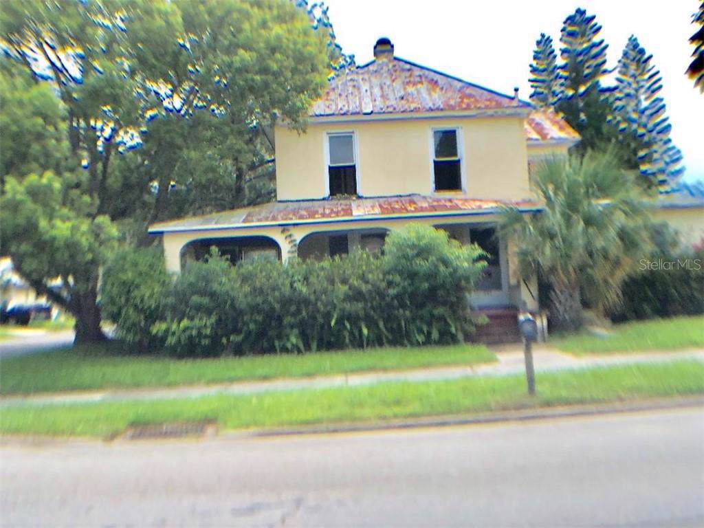 701 New York Avenue - Photo 1