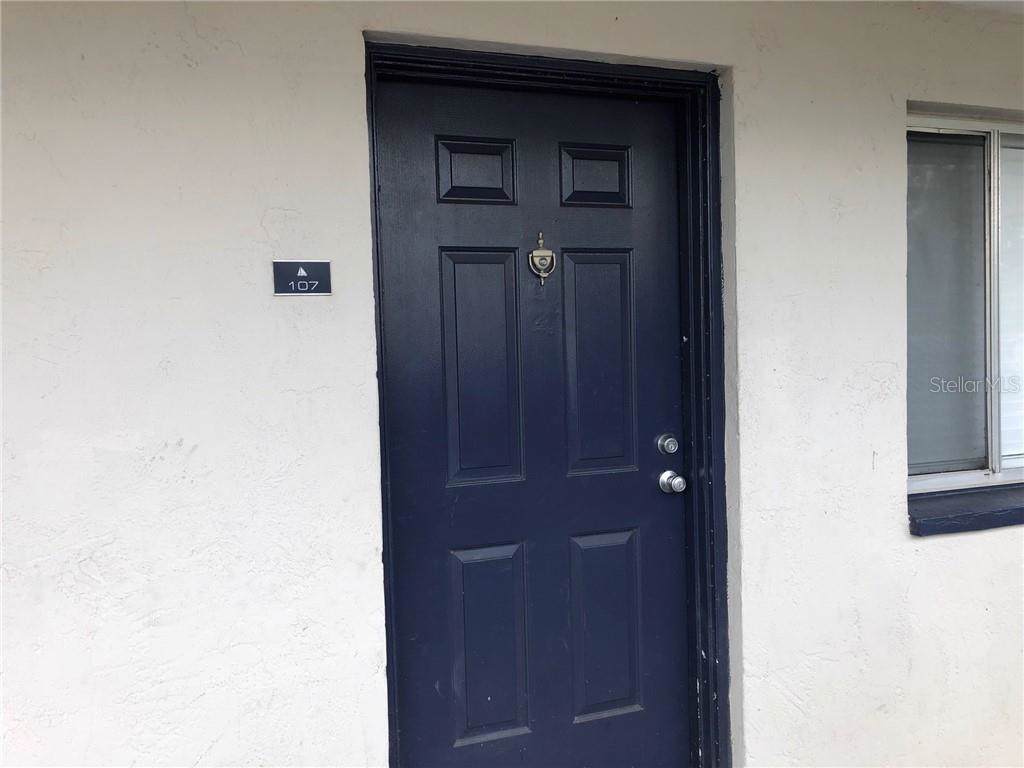900 Peninsula Drive - Photo 1