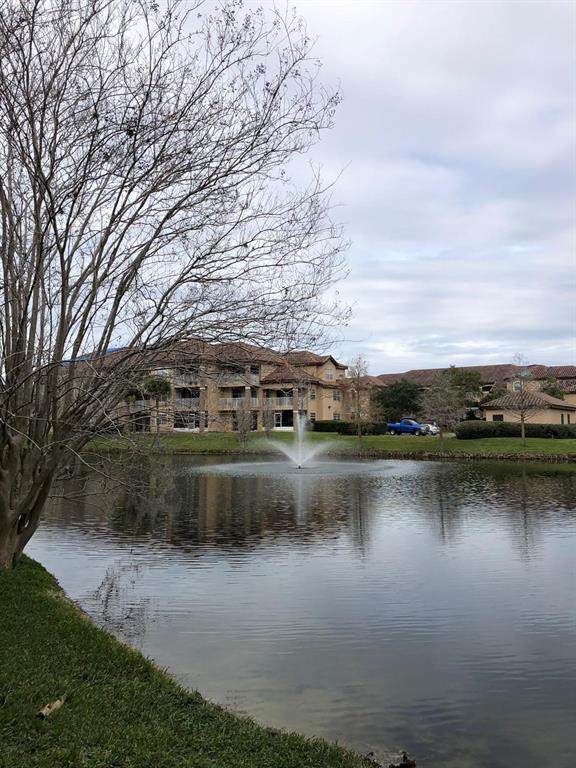 13838 Fairway Island Drive - Photo 1