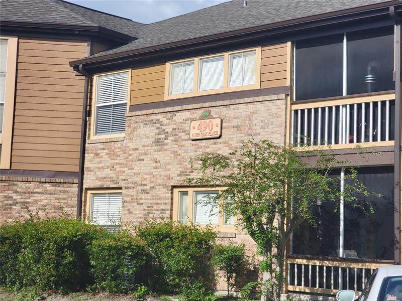 490 Pin Oak Place - Photo 1