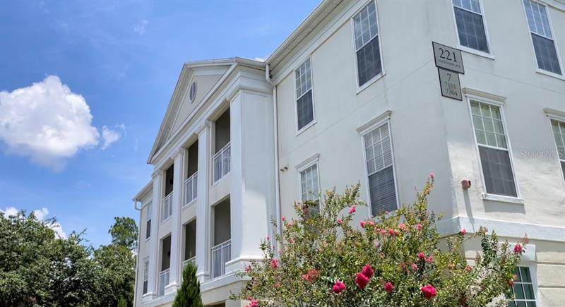 221 Longview Avenue - Photo 1