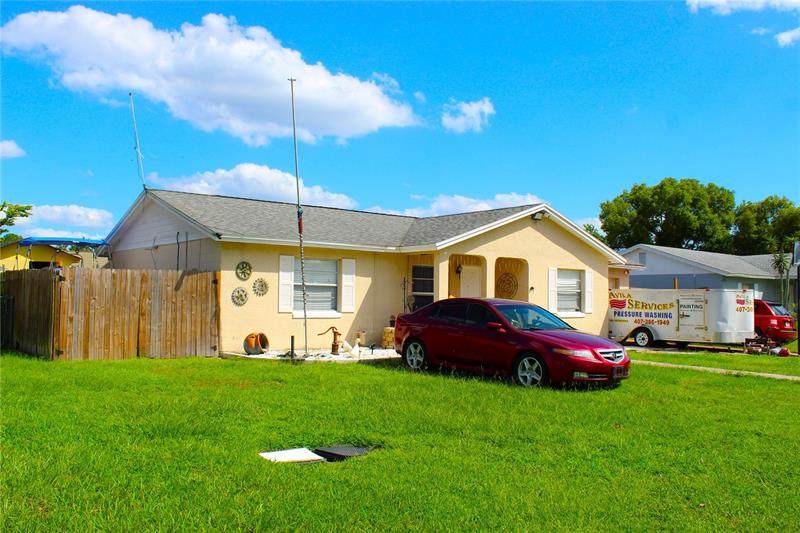 107 Loredo Lane - Photo 1
