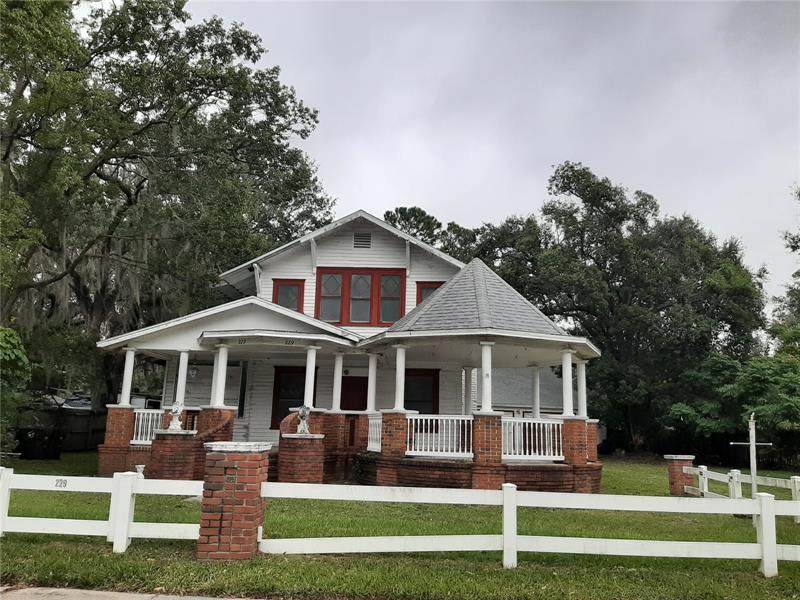 229 Alma Street - Photo 1
