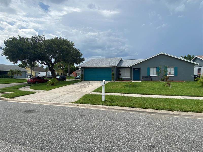 2887 Charing Cross Way - Photo 1