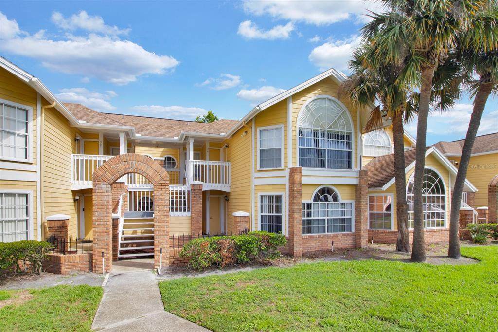 2486 Sweetwater Club Circle - Photo 1