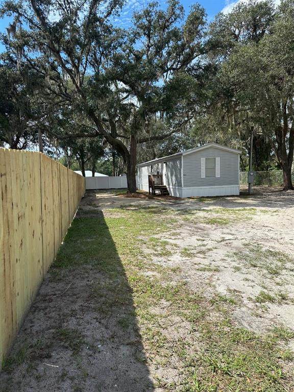 241 Tropic Avenue - Photo 1