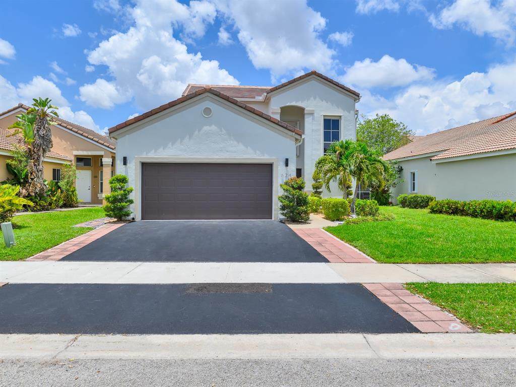 624 Stanton Drive - Photo 1