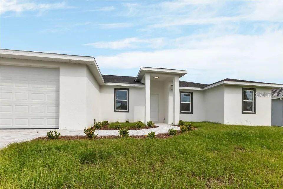 9243 Canna Street - Photo 1