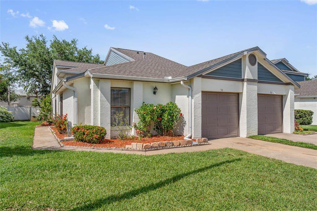 98 Lakepointe Circle - Photo 1
