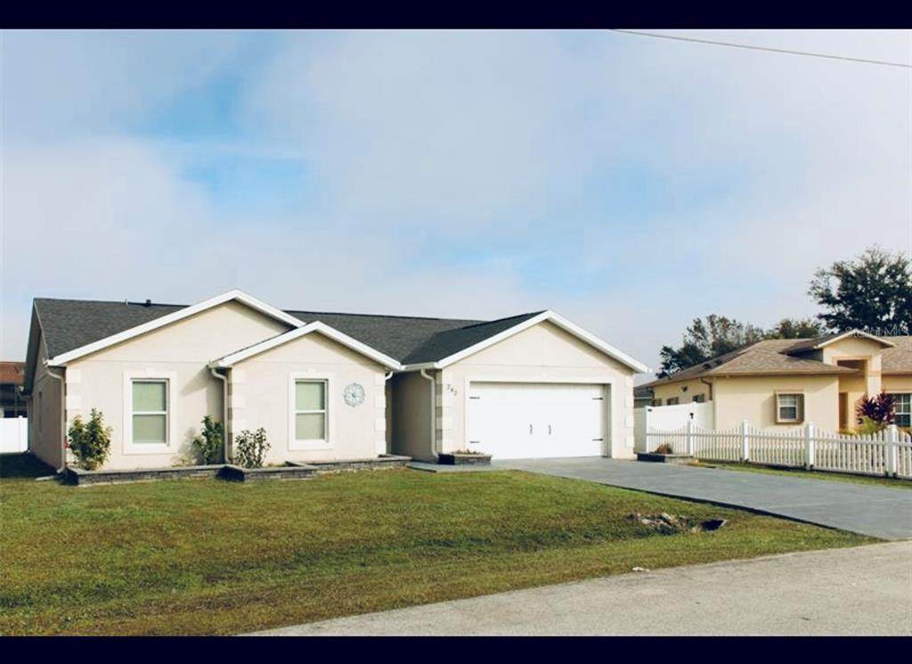 242 Abbotsbury Drive - Photo 1